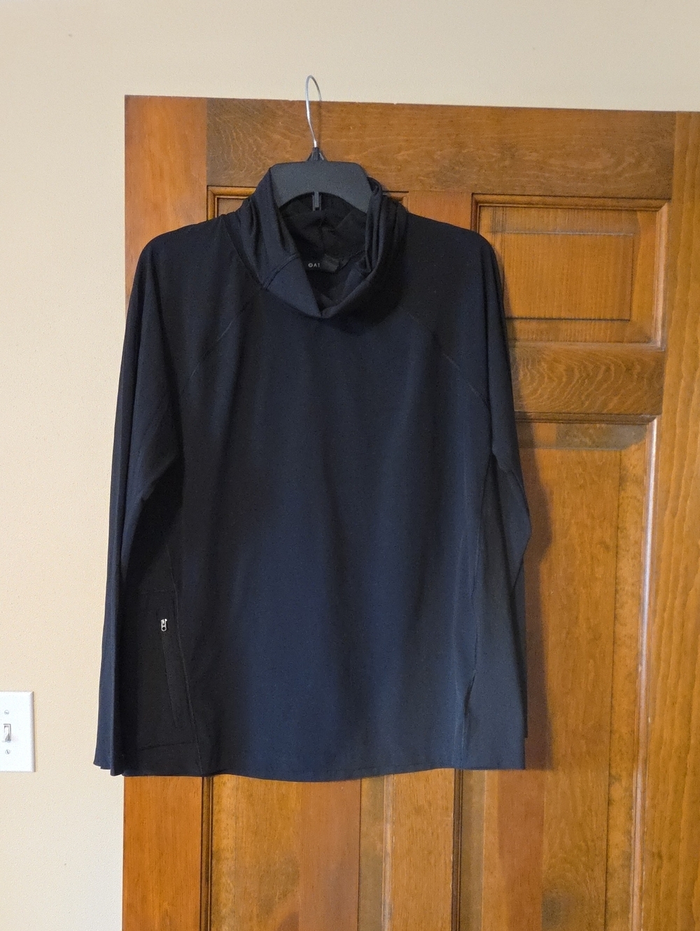 Athleta Black Pullover Top